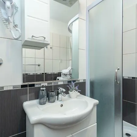 Apartments Villa Jelena Seget Vranjica Buitenkant foto