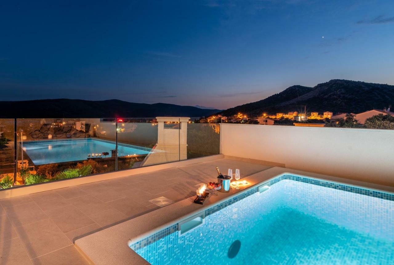 Apartment Jelena Seget Vranjica