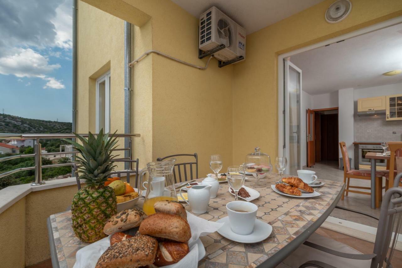 Apartment Jelena *